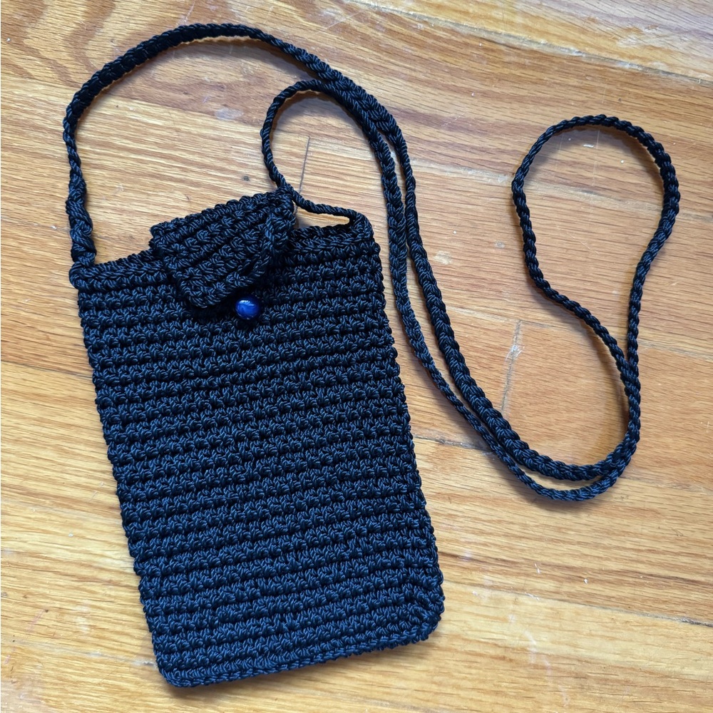 Y2k Crocheted Black Crossbody Phone Bag